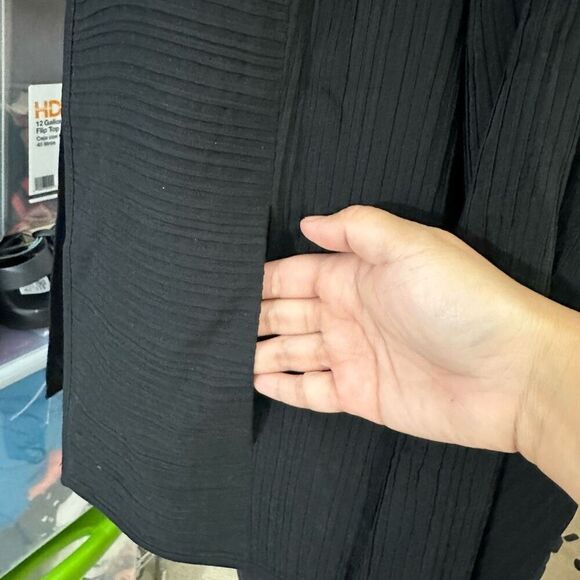 Eileen Fisher Black Pleated Silk Open Front Cardigan Lightweight w/ Pockets sz M - Picture 10 of 10